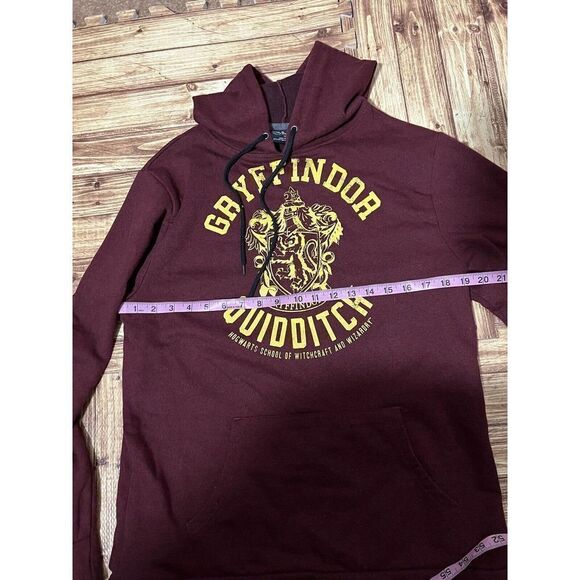 WBEI Harry Potter Gryffindor Quidditch Hoodie Burgundy - Picture 5 of 8